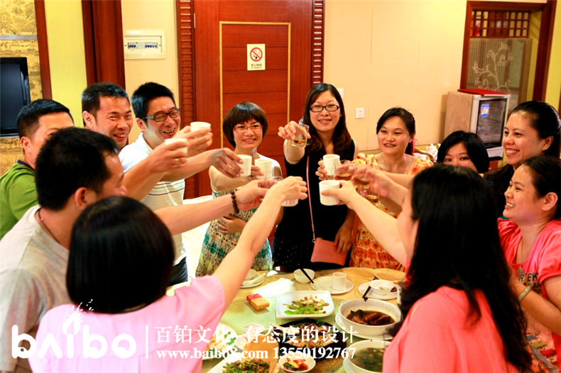 一份超詳細(xì)的同學(xué)聚會(huì)策劃方案,不看后悔!-百鉑照片書 一份超詳細(xì)的同學(xué)聚會(huì)策劃方案,不看后悔!